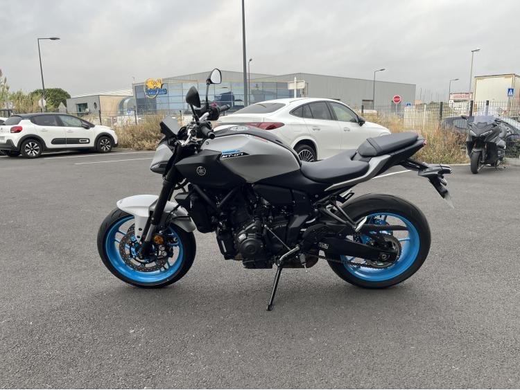 YAMAHA MT 07 A2
