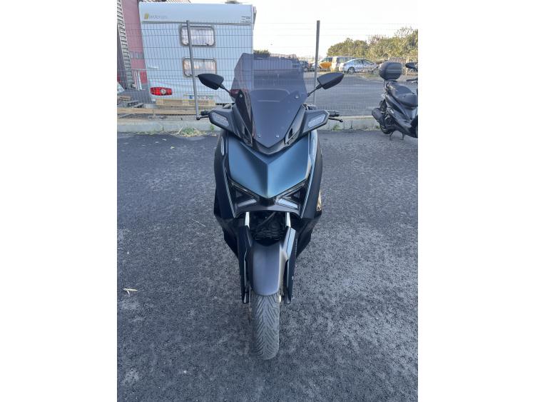 XMAX 125 TECH MAX